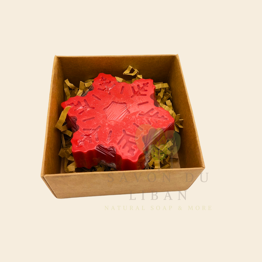 Snowflake soap inside Le Mini Box de Noël kraft gift box