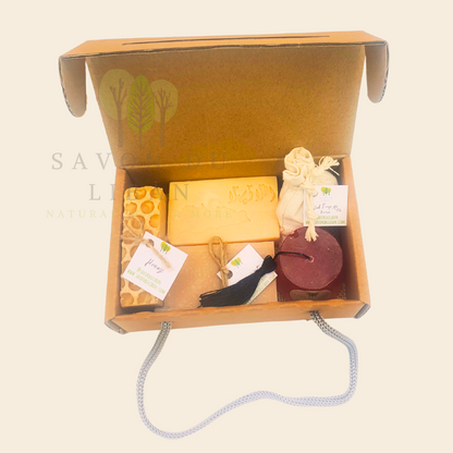 Tradition’s Touch gift box with Lebanese soaps and ribbon handle. Handmade by Savon Du Liban, it includes engraved soap, 2 soap bars, a tarboosh soap and a grated soap bag, all in kraft box with handle.