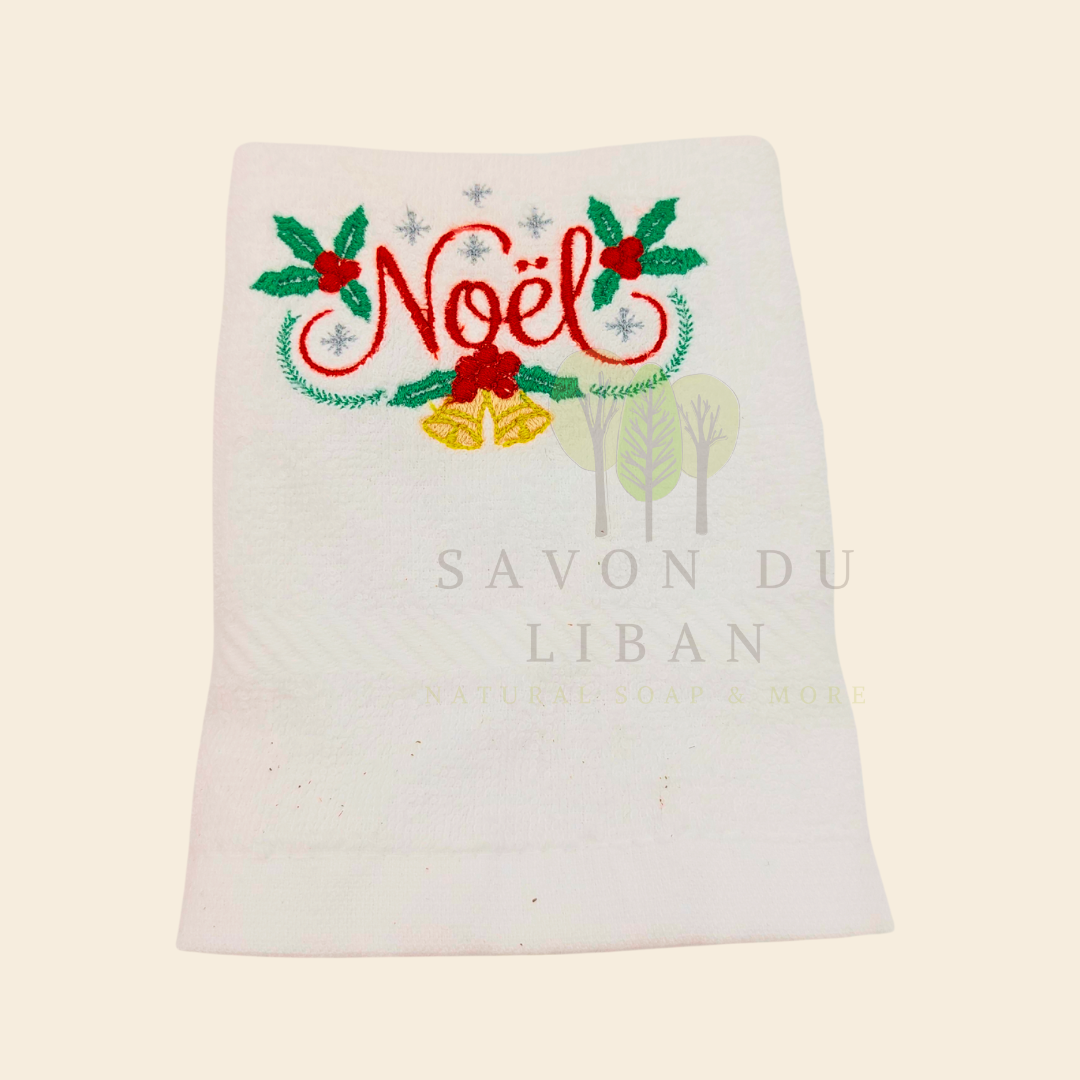 Festive 30×30 cm embroidered towel perfect for Christmas gift sets