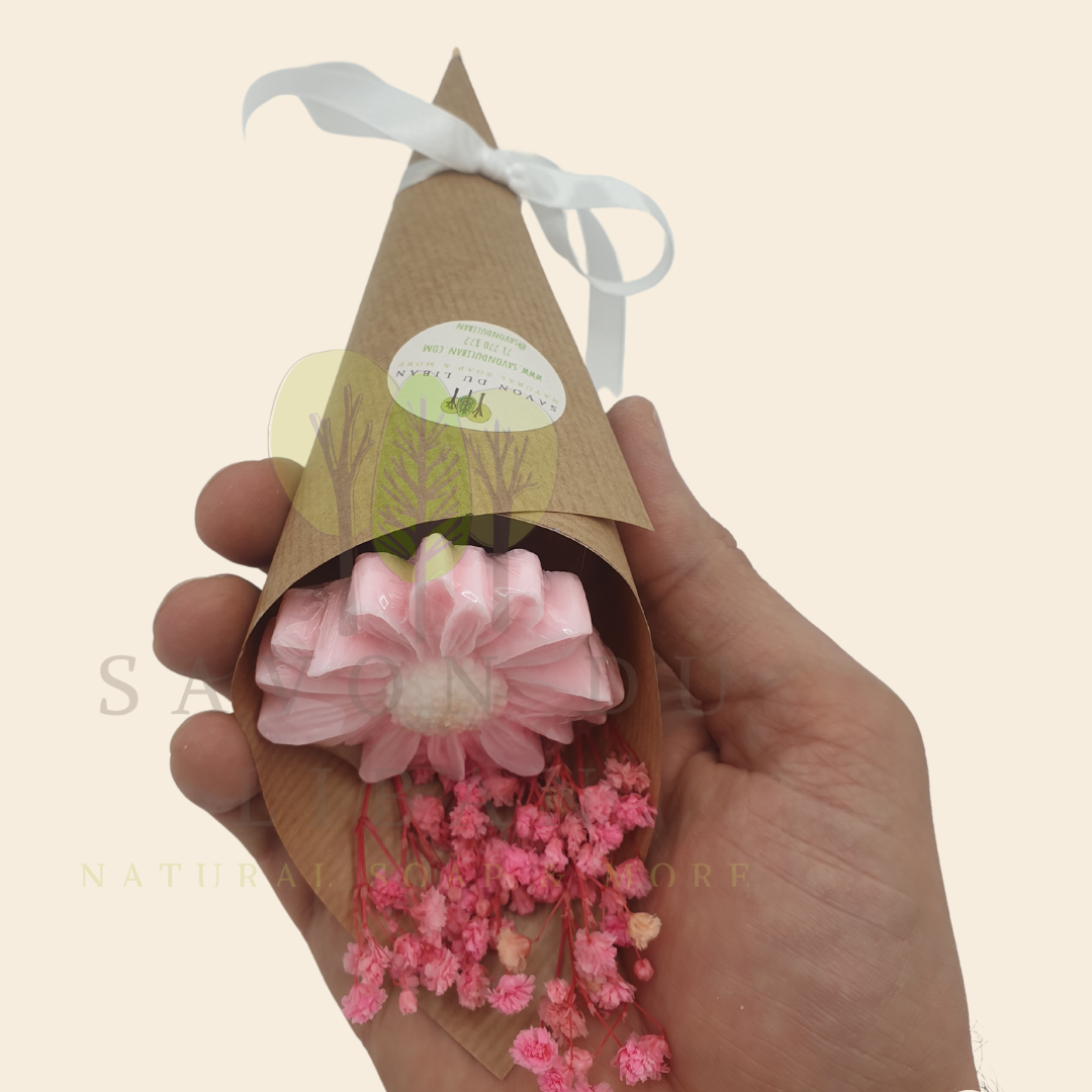 Petalicious Bouquet Soap Collection: 15 cm bouquet, soap and real dried flowers