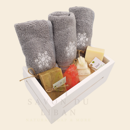 Frosted Treasures Basket made of solid wood, with snowflake-embroidered towels, Christmas tree soaps and soap bars.