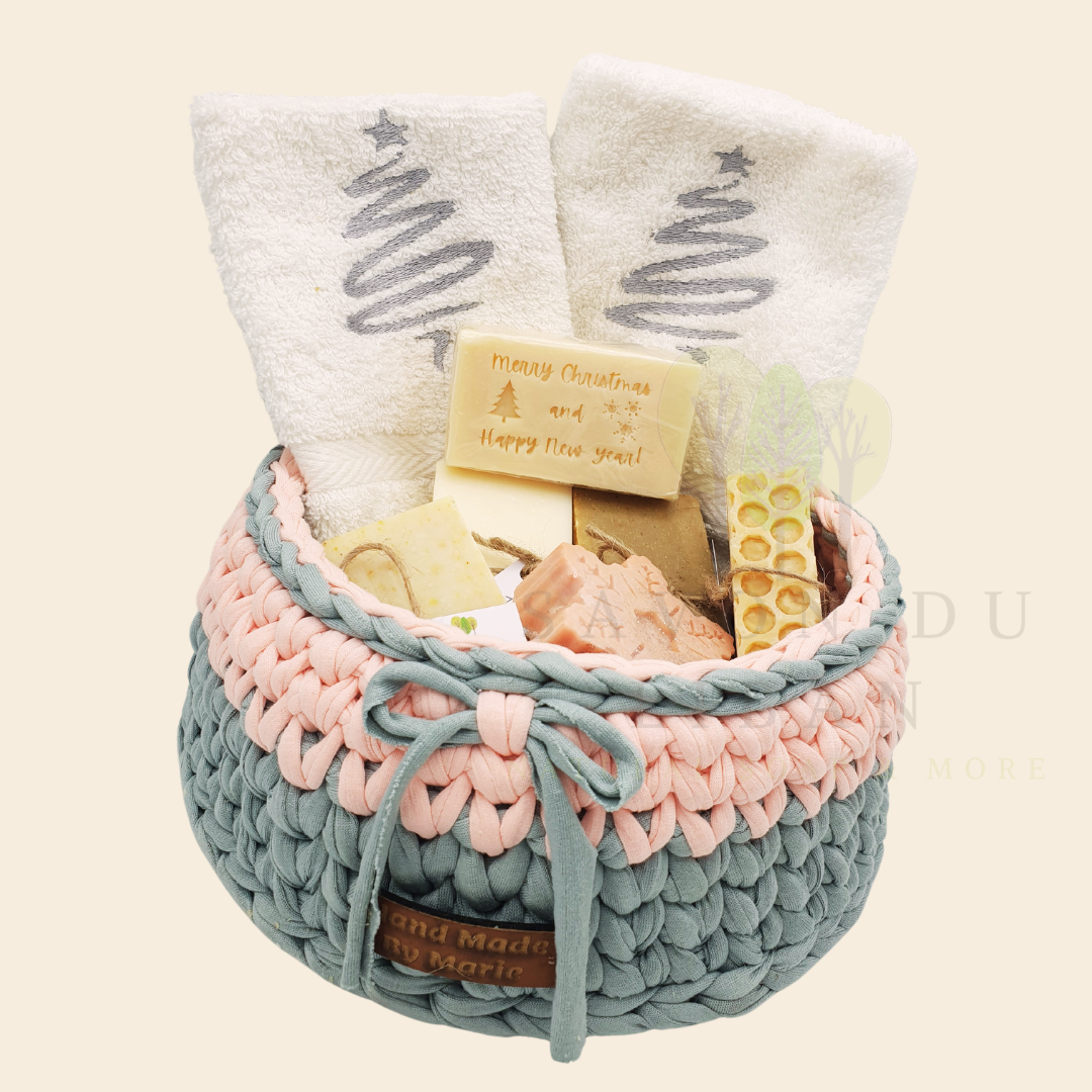 Mrs. Claus Essentials Crochet Basket | Superb Christmas Gift 🎄