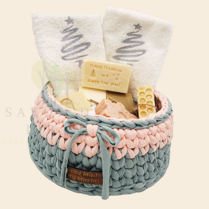 Mrs. Claus Essentials Crochet Basket | Superb Christmas Gift 🎄